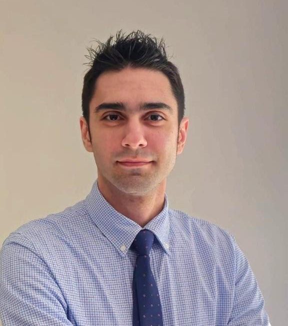 Arad Bustan headshot